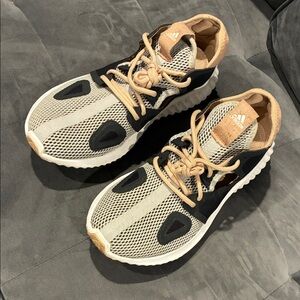 Adidas Bounce Black and pink Athletic Shoes